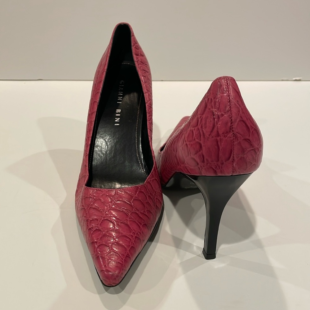 GIANNI BINI TEXTURED FUSHIA 3”HEEL LEATHER UPPERS 8M